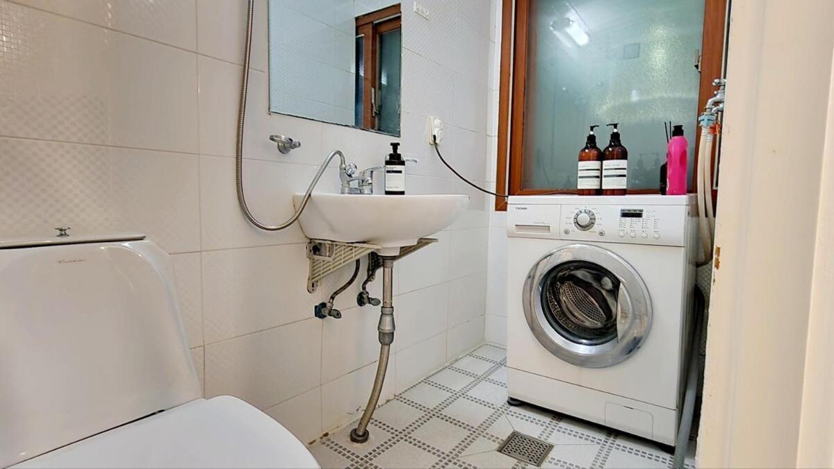 K-6 Hongdae Yeontral Park Apartment *