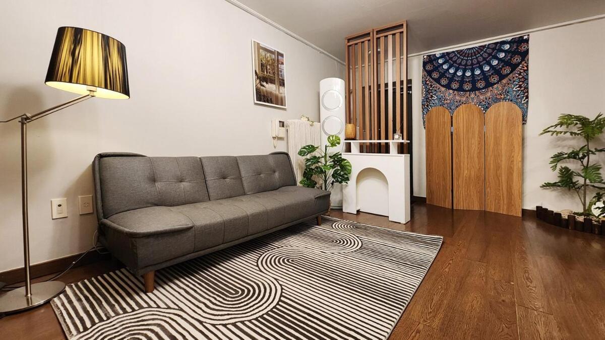 K-6 Hongdae Yeontral Park Apartment